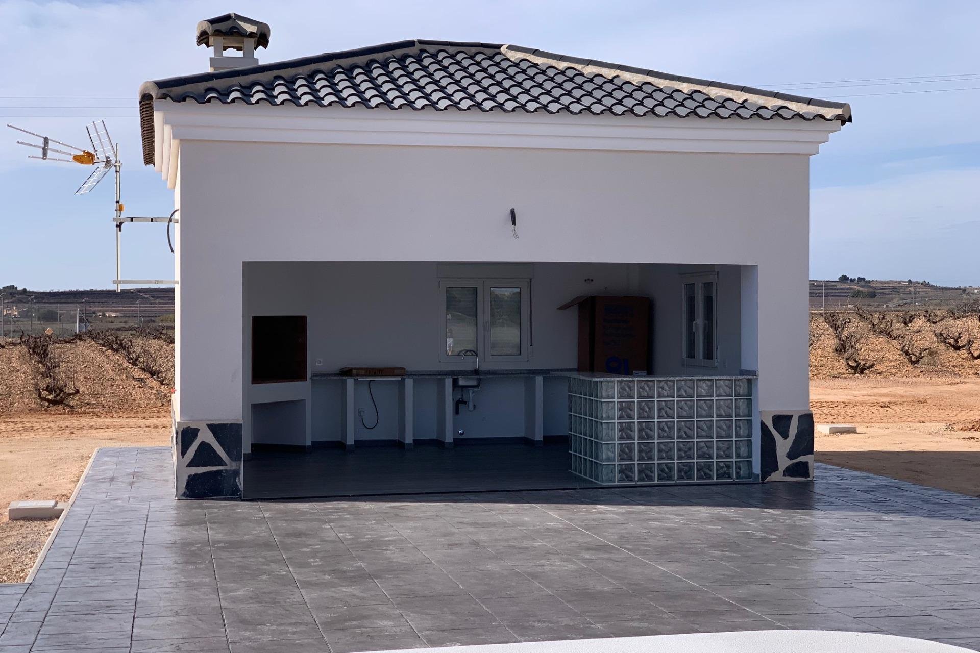 Obra nueva - Independiente / Villa -
Pinoso - Camino Del Prado