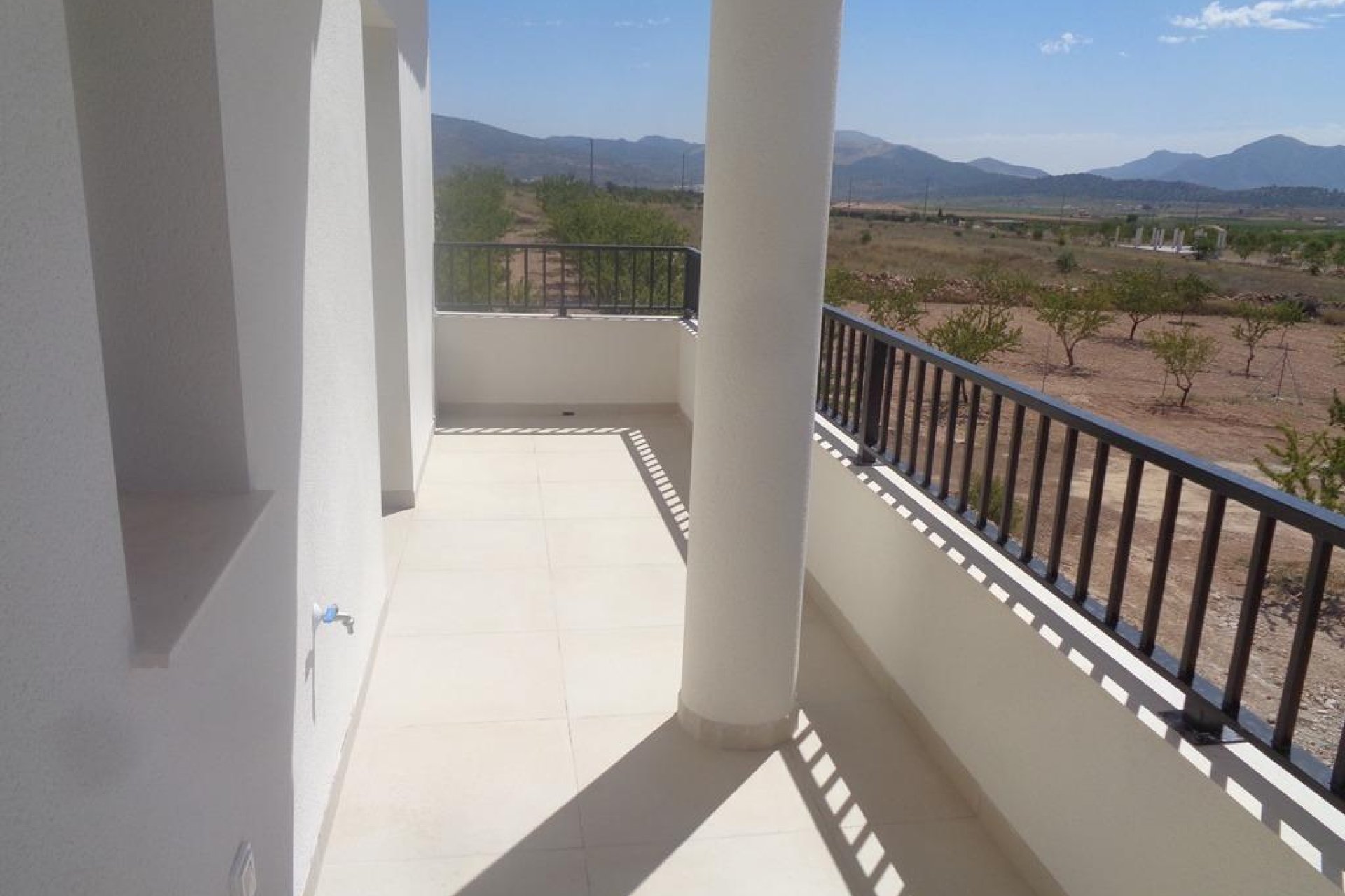 Obra nueva - Independiente / Villa -
Pinoso - Camino Del Prado