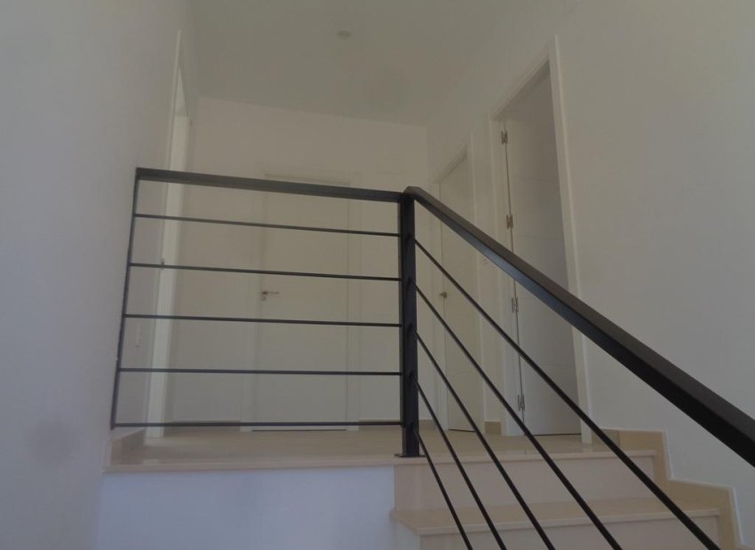 Obra nueva - Independiente / Villa -
Pinoso - Camino Del Prado