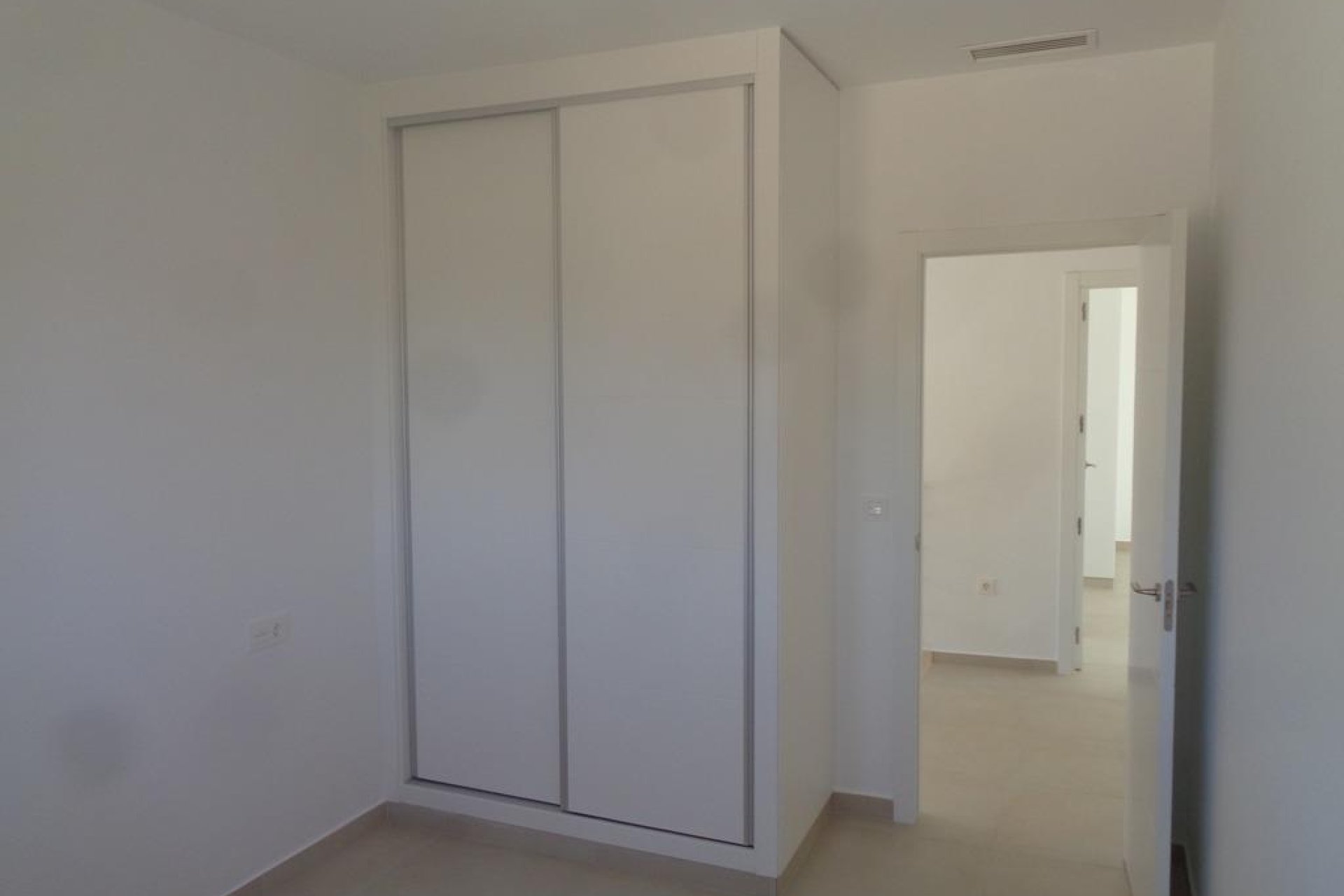 Obra nueva - Independiente / Villa -
Pinoso - Camino Del Prado