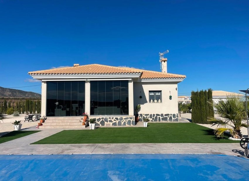 Obra nueva - Independiente / Villa -
Pinoso - Camino Del Prado