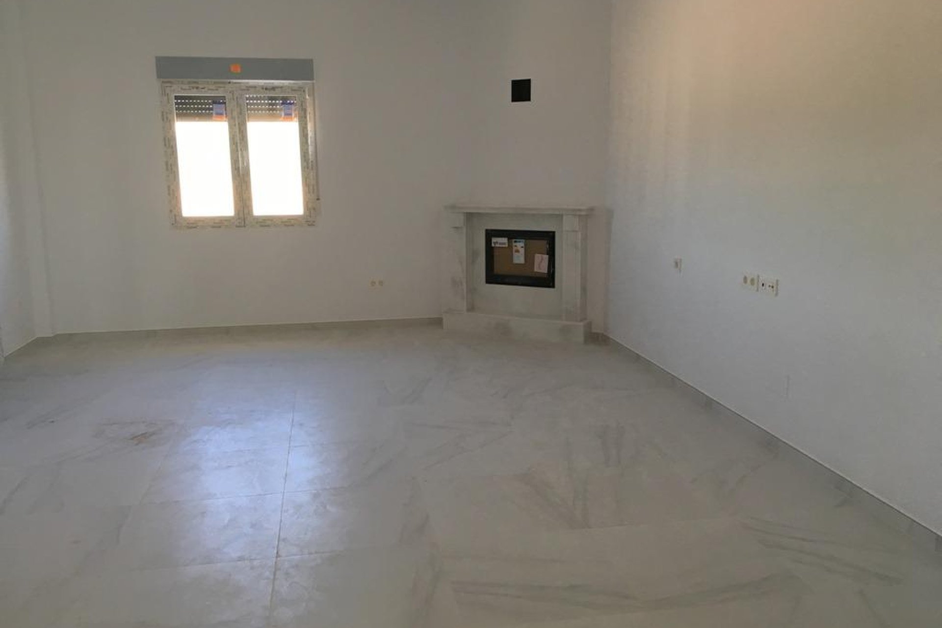 Obra nueva - Independiente / Villa -
Pinoso - Camino Del Prado