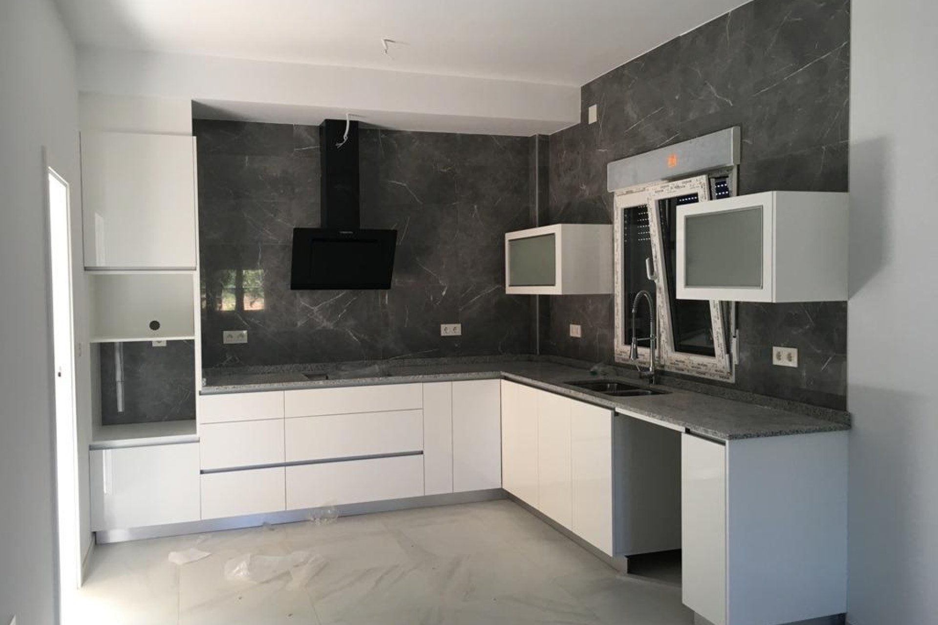 Obra nueva - Independiente / Villa -
Pinoso - Camino Del Prado