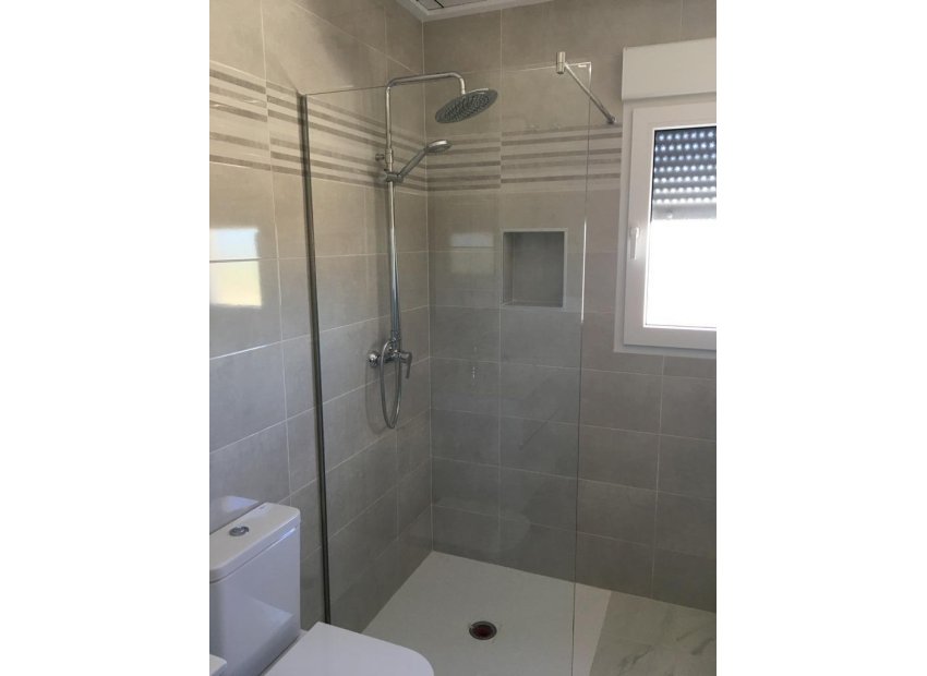 Obra nueva - Independiente / Villa -
Pinoso - Camino Del Prado