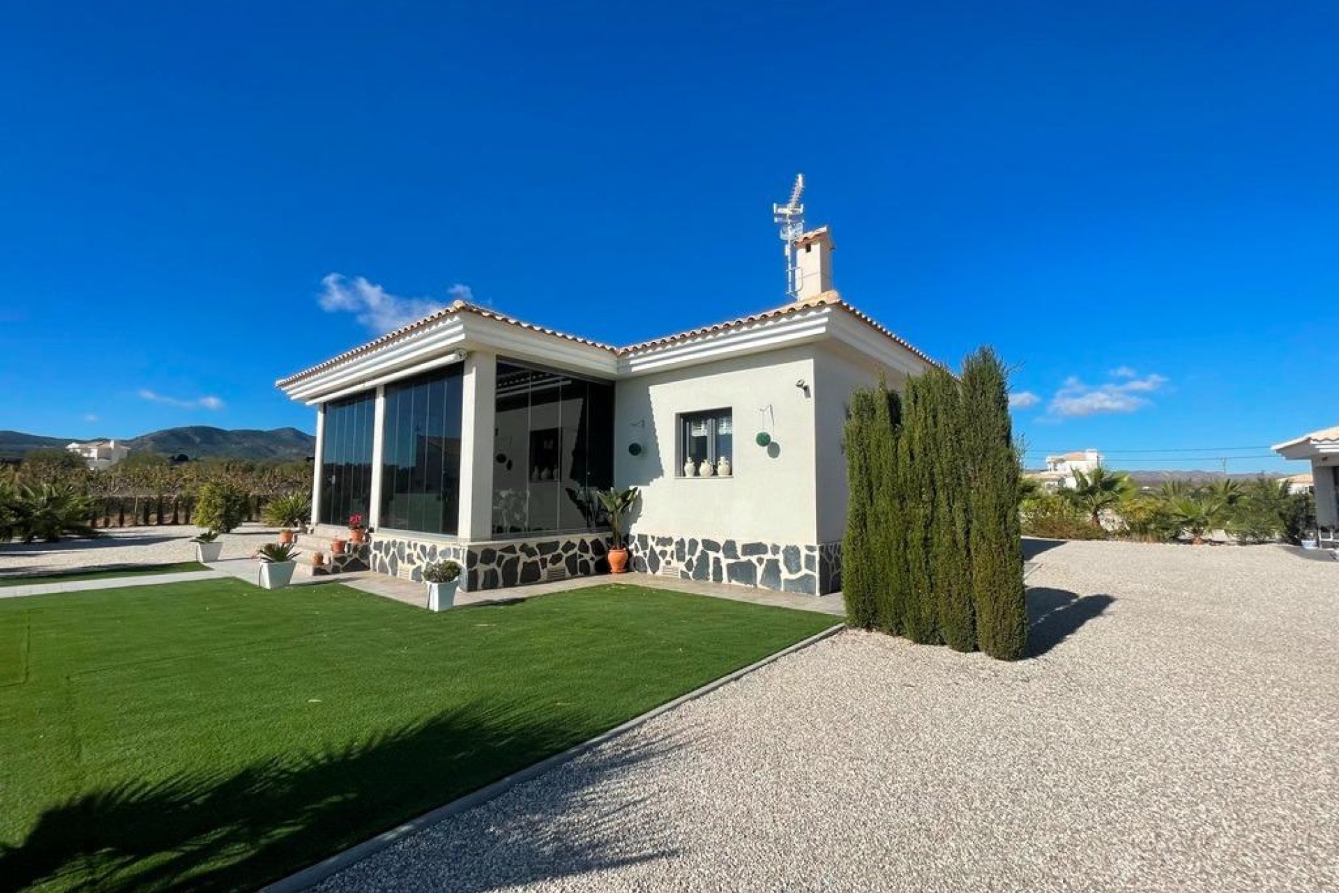 Obra nueva - Independiente / Villa -
Pinoso - Camino Del Prado