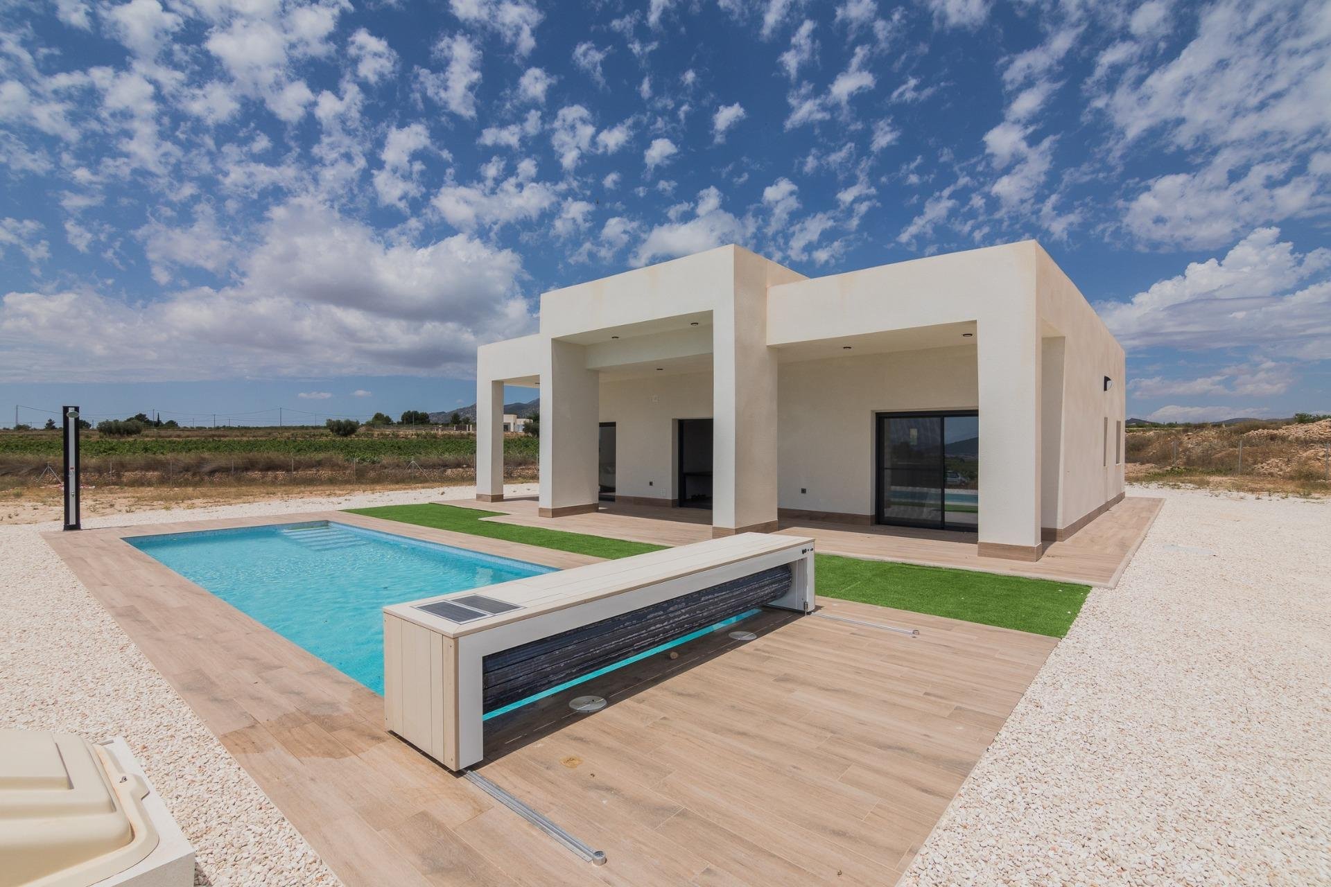 Obra nueva - Independiente / Villa -
Pinoso - Lel