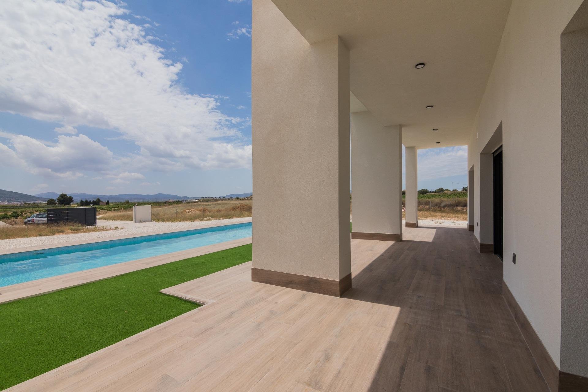 Obra nueva - Independiente / Villa -
Pinoso - Lel
