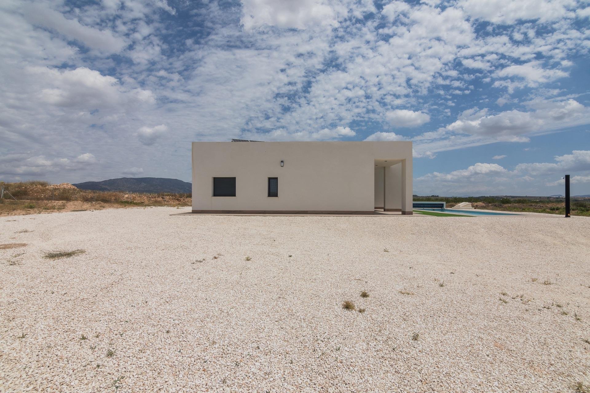 Obra nueva - Independiente / Villa -
Pinoso - Lel