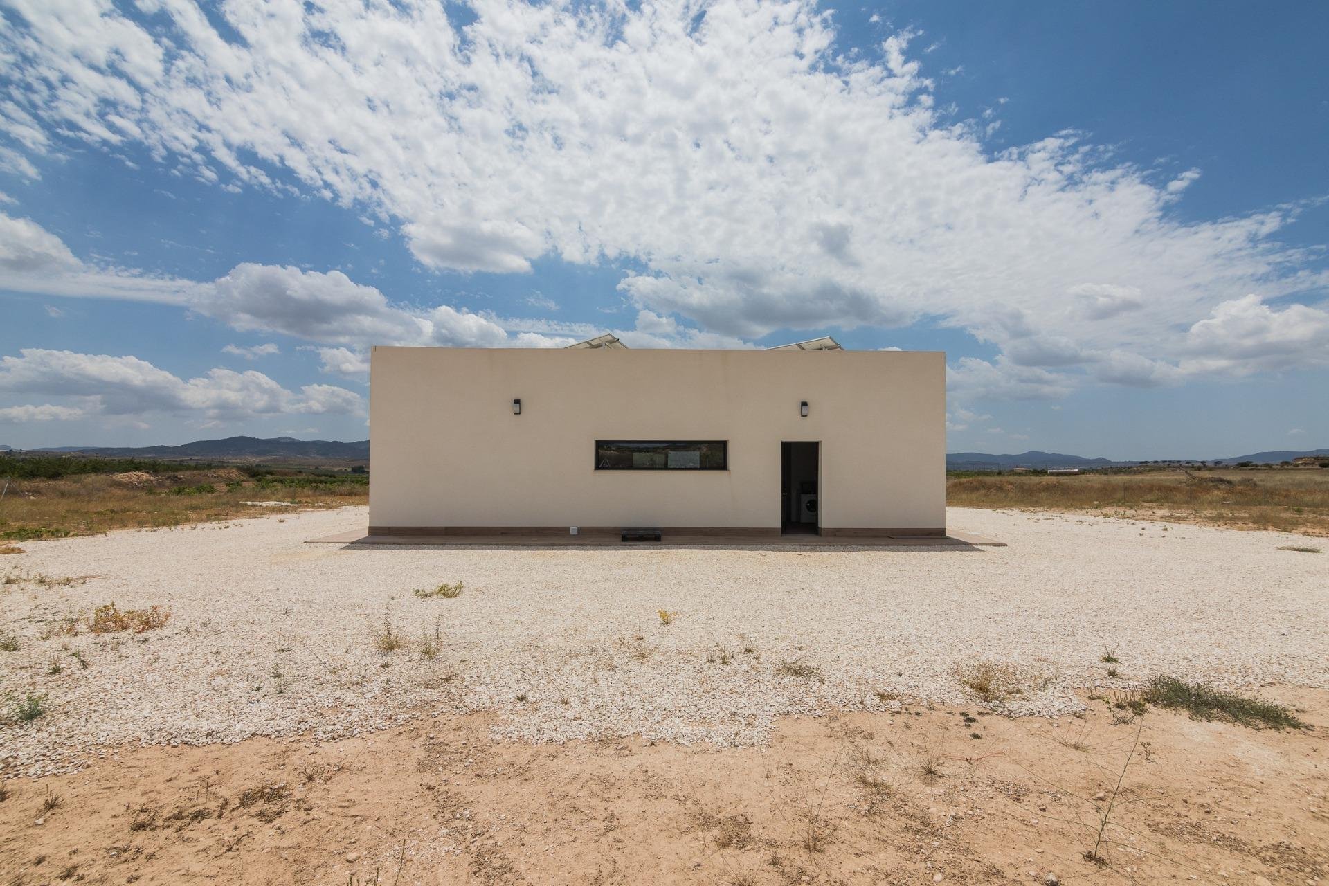 Obra nueva - Independiente / Villa -
Pinoso - Lel