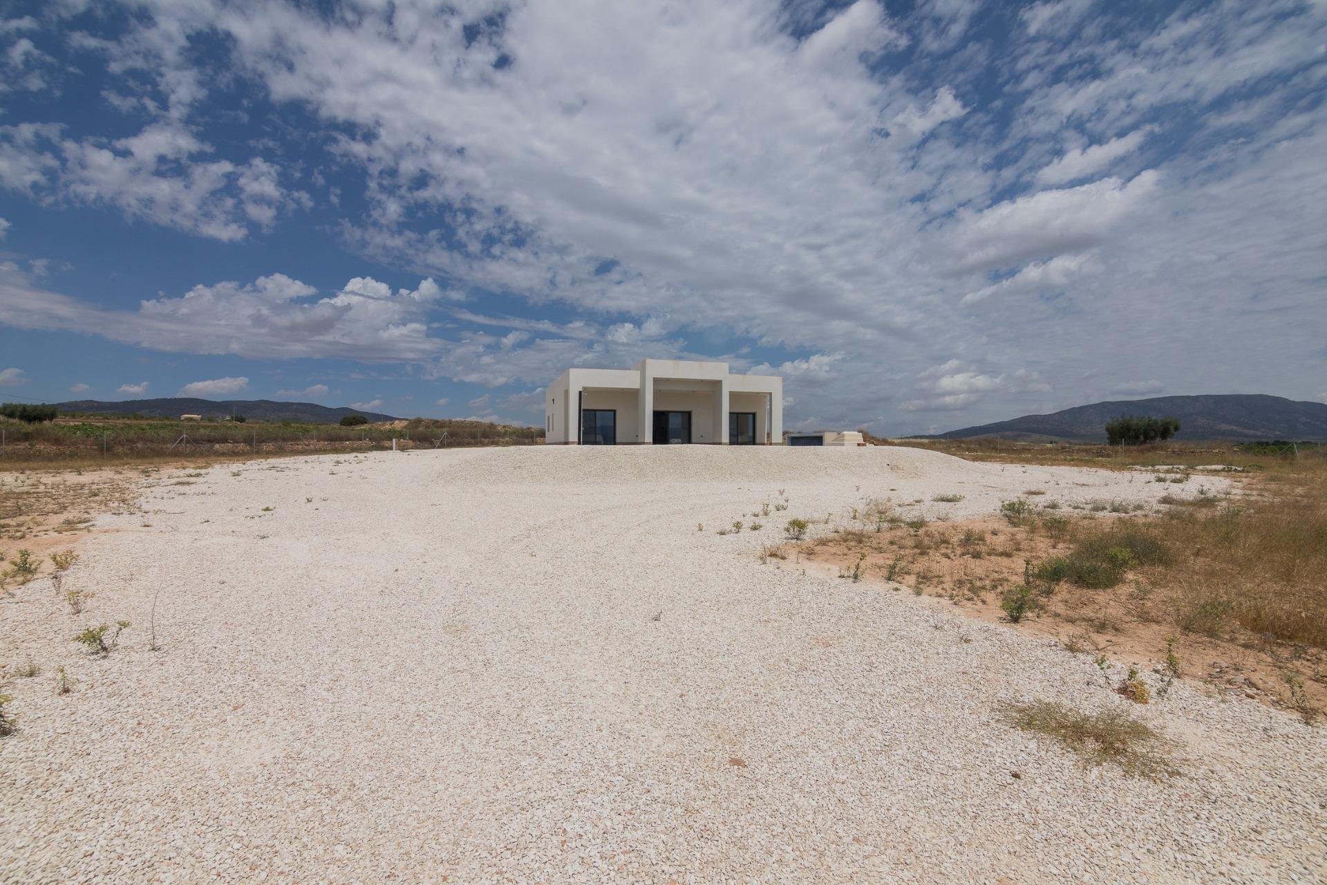 Obra nueva - Independiente / Villa -
Pinoso - Lel