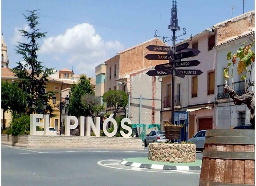 Obra nueva - Independiente / Villa -
Pinoso - Lel