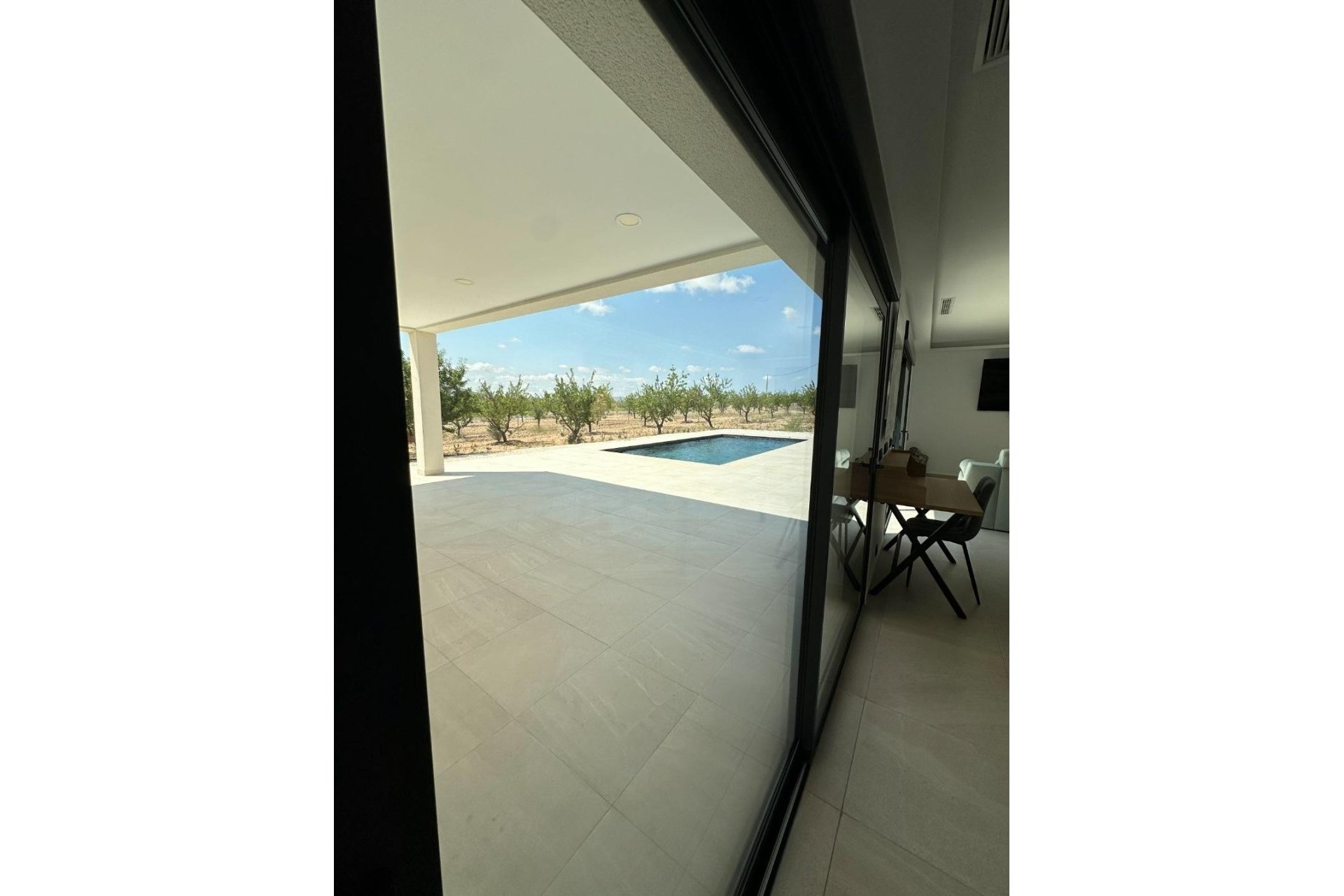 Obra nueva - Independiente / Villa -
Pinoso - Lel