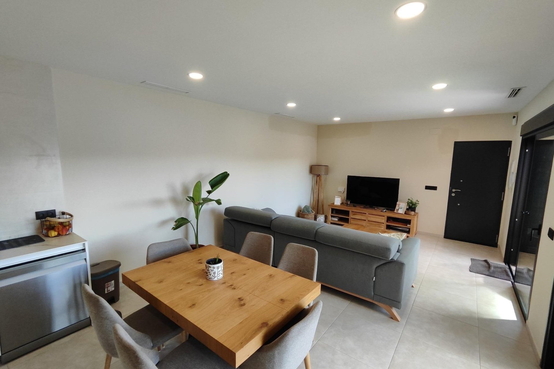 Obra nueva - Independiente / Villa -
Pinoso - Lel