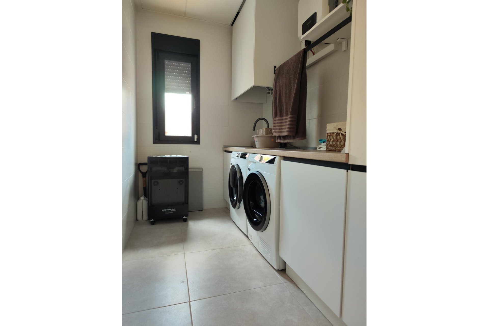 Obra nueva - Independiente / Villa -
Pinoso - Lel