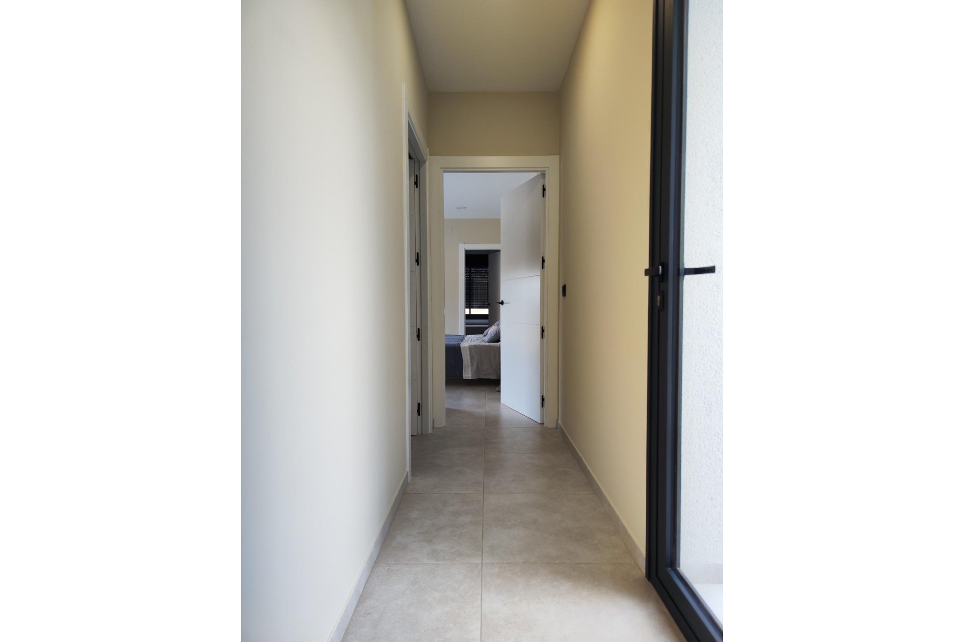 Obra nueva - Independiente / Villa -
Pinoso - Lel