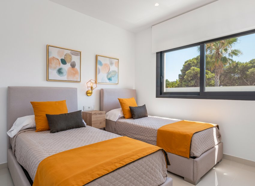 Obra nueva - Independiente / Villa -
Playa Paraiso