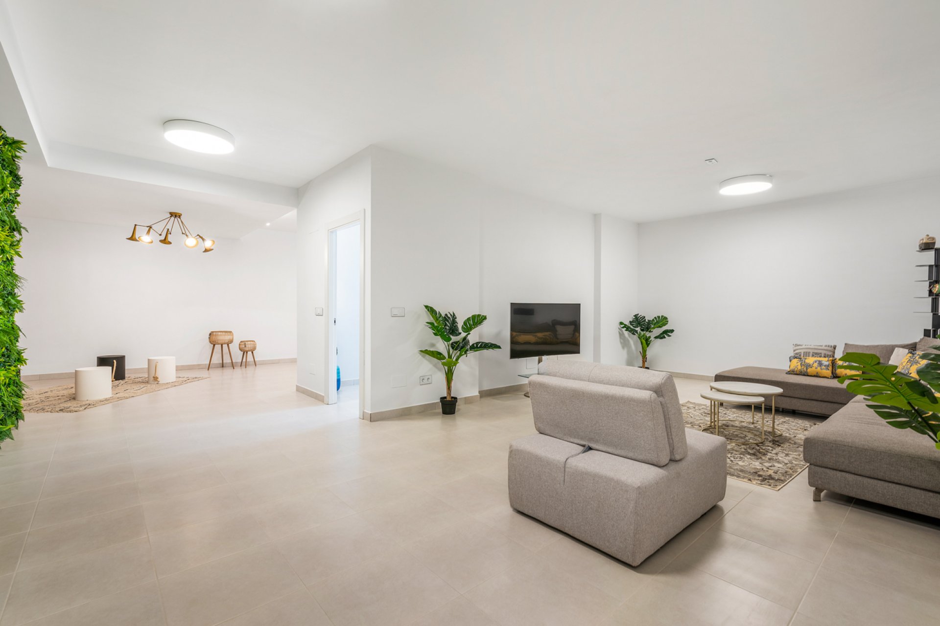 Obra nueva - Independiente / Villa -
Playa Paraiso