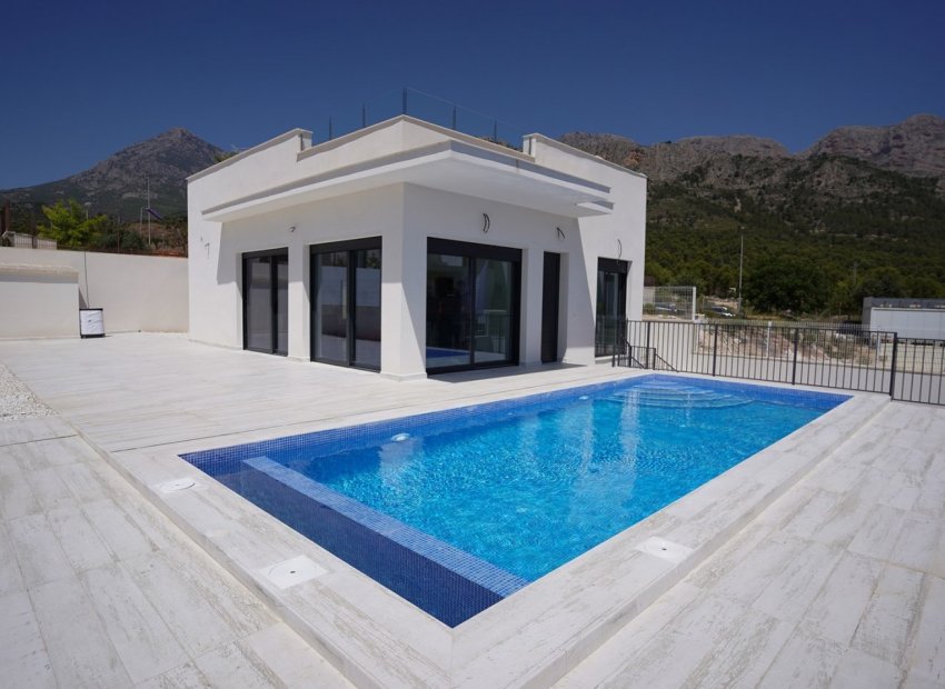 Obra nueva - Independiente / Villa -
Polop - La Alberca