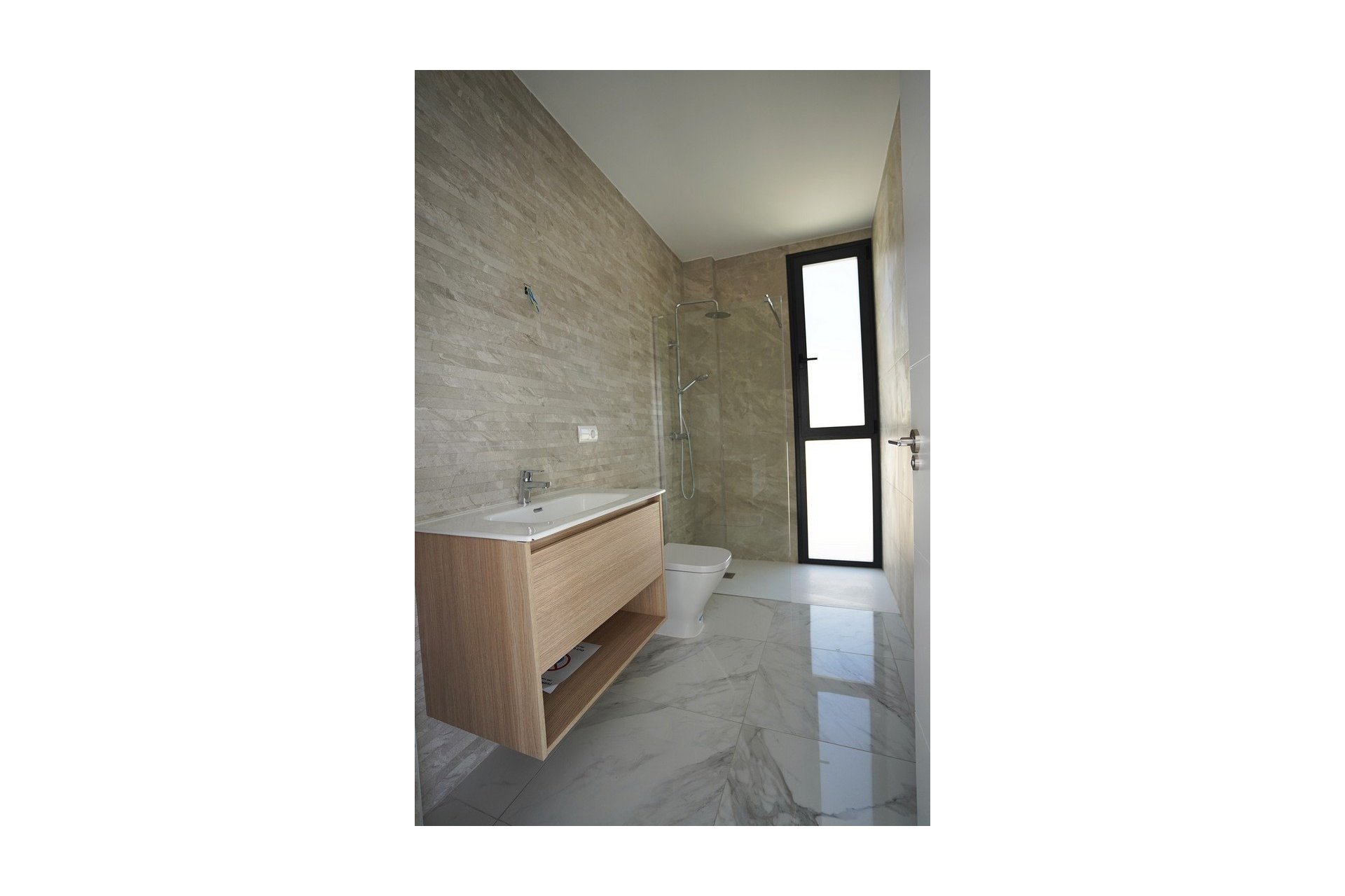Obra nueva - Independiente / Villa -
Polop - La Alberca