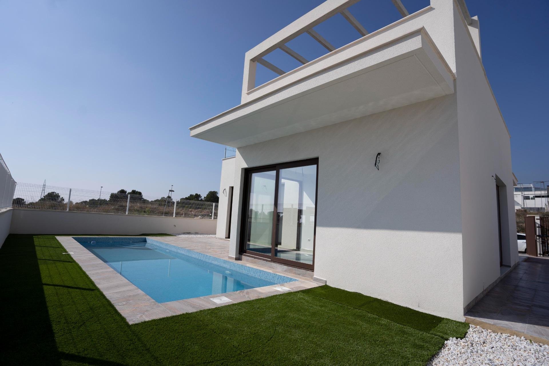 Obra nueva - Independiente / Villa -
Polop - La Alberca