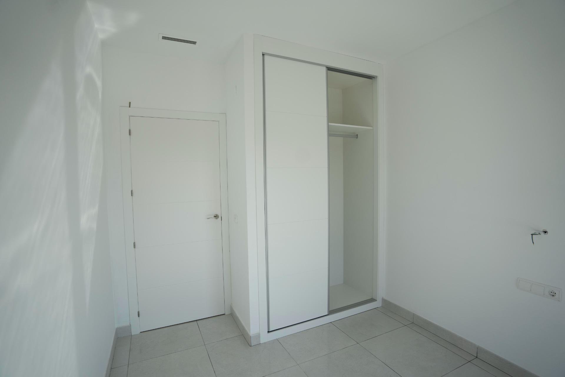 Obra nueva - Independiente / Villa -
Polop - La Alberca