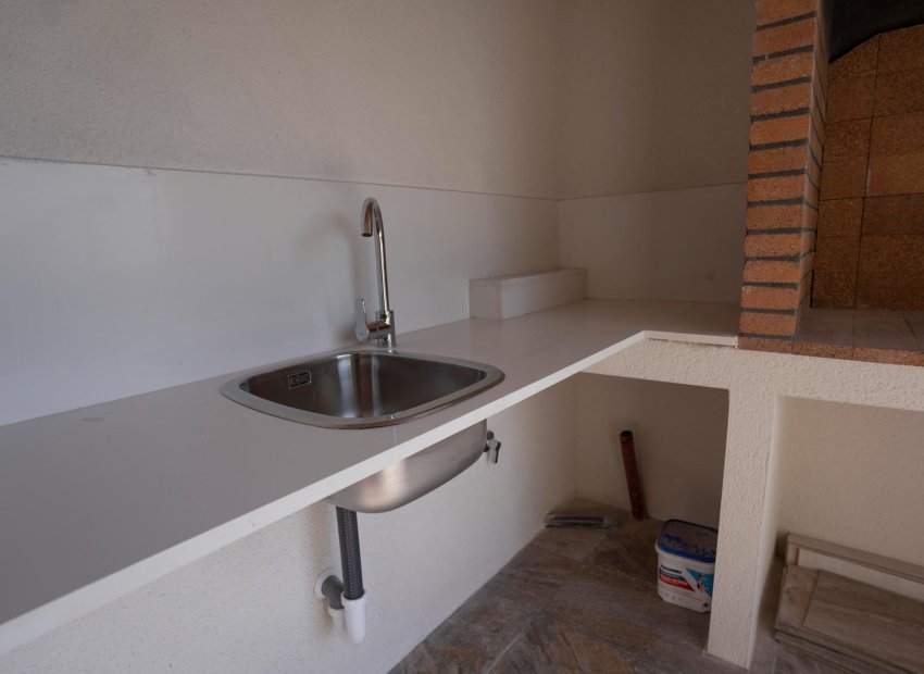 Obra nueva - Independiente / Villa -
Polop - La Alberca