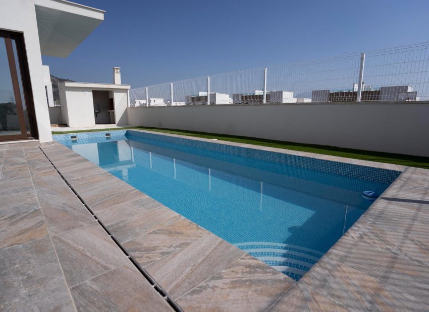 Obra nueva - Independiente / Villa -
Polop - La Alberca