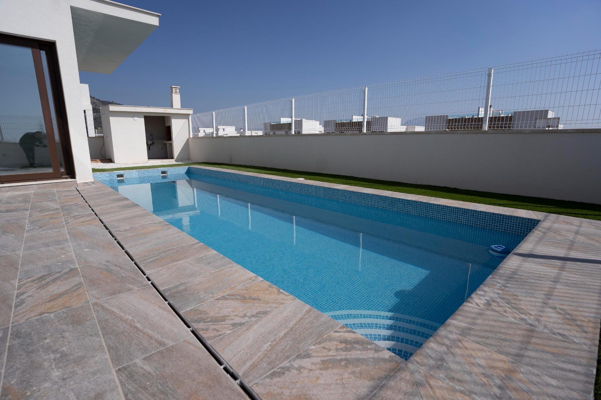 Obra nueva - Independiente / Villa -
Polop - La Alberca