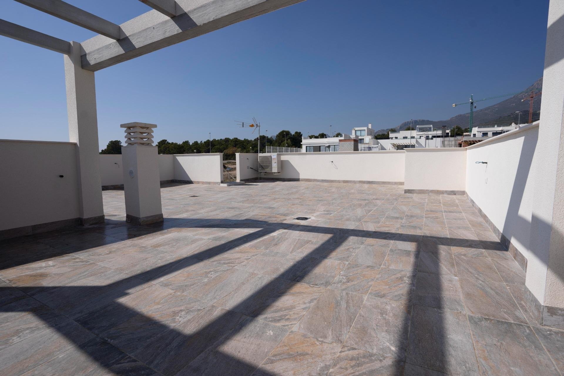 Obra nueva - Independiente / Villa -
Polop - La Alberca