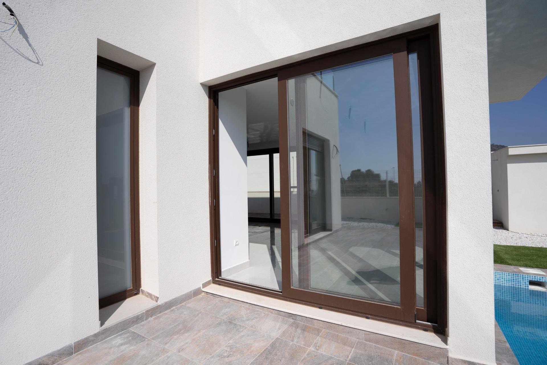 Obra nueva - Independiente / Villa -
Polop - La Alberca