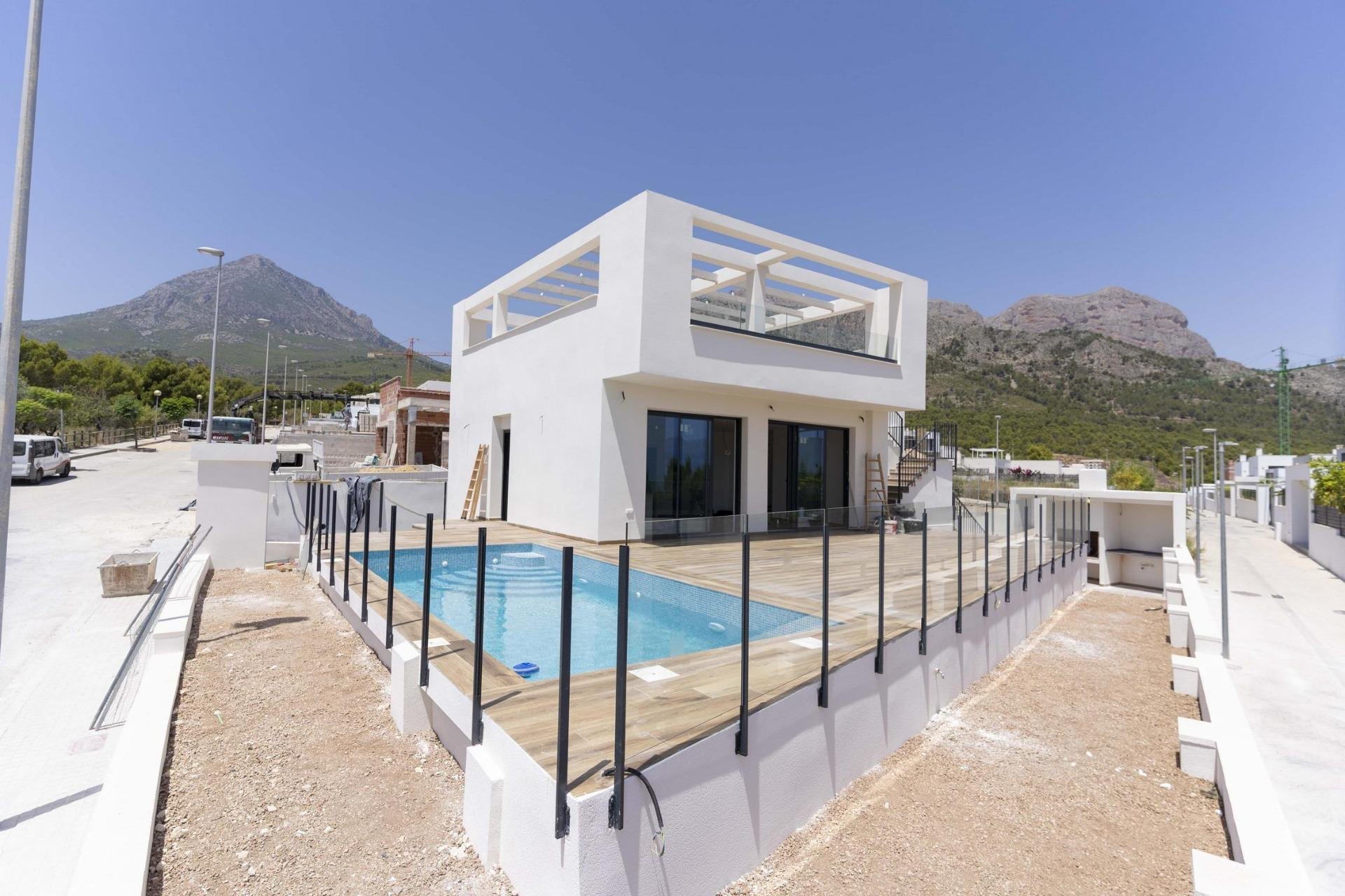 Obra nueva - Independiente / Villa -
Polop - La Alberca