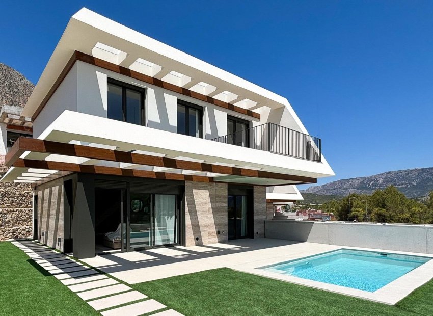 Obra nueva - Independiente / Villa -
Polop - PAU 1