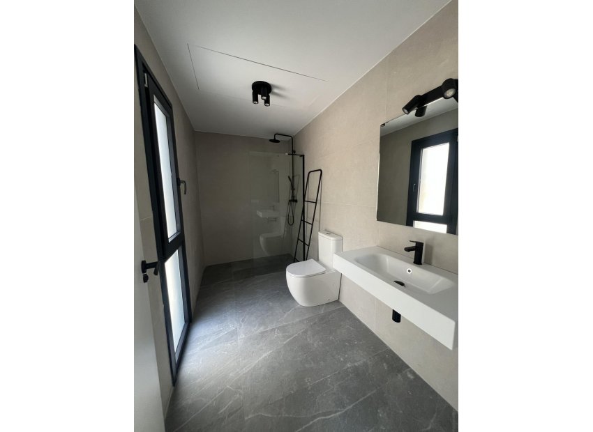 Obra nueva - Independiente / Villa -
Polop - PAU1