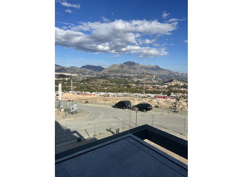 Obra nueva - Independiente / Villa -
Polop - PAU1