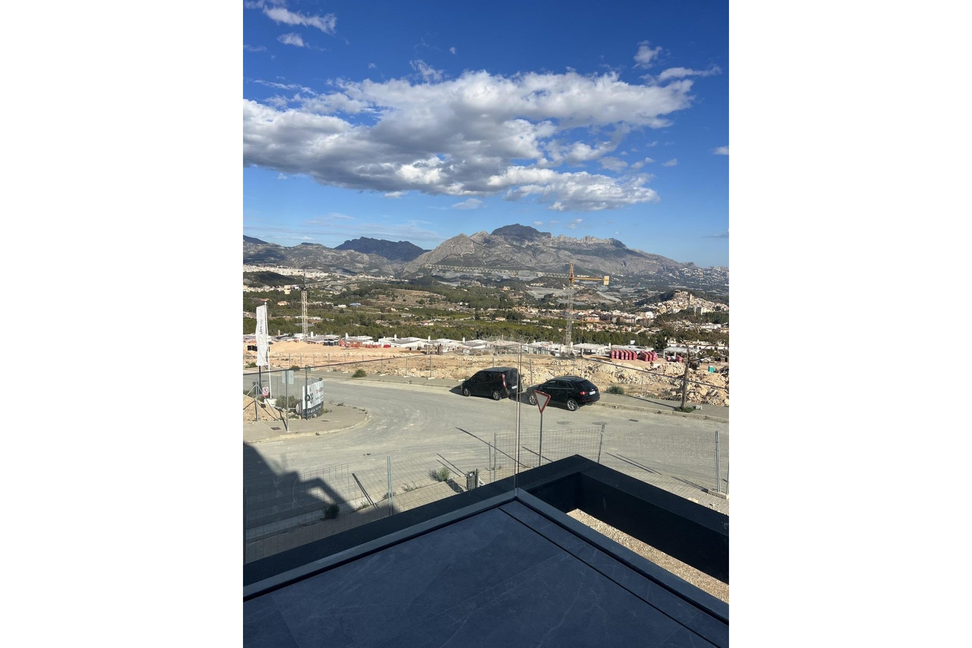 Obra nueva - Independiente / Villa -
Polop - PAU1