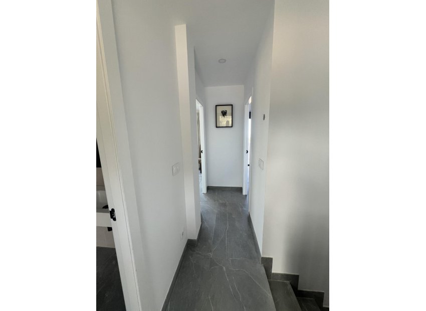 Obra nueva - Independiente / Villa -
Polop - PAU1