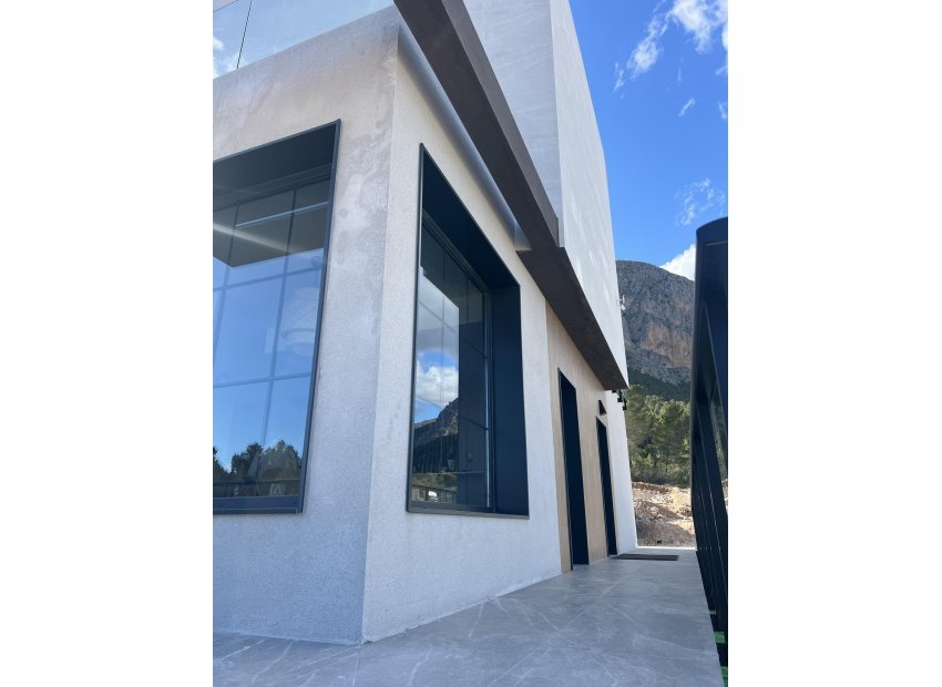 Obra nueva - Independiente / Villa -
Polop - PAU1