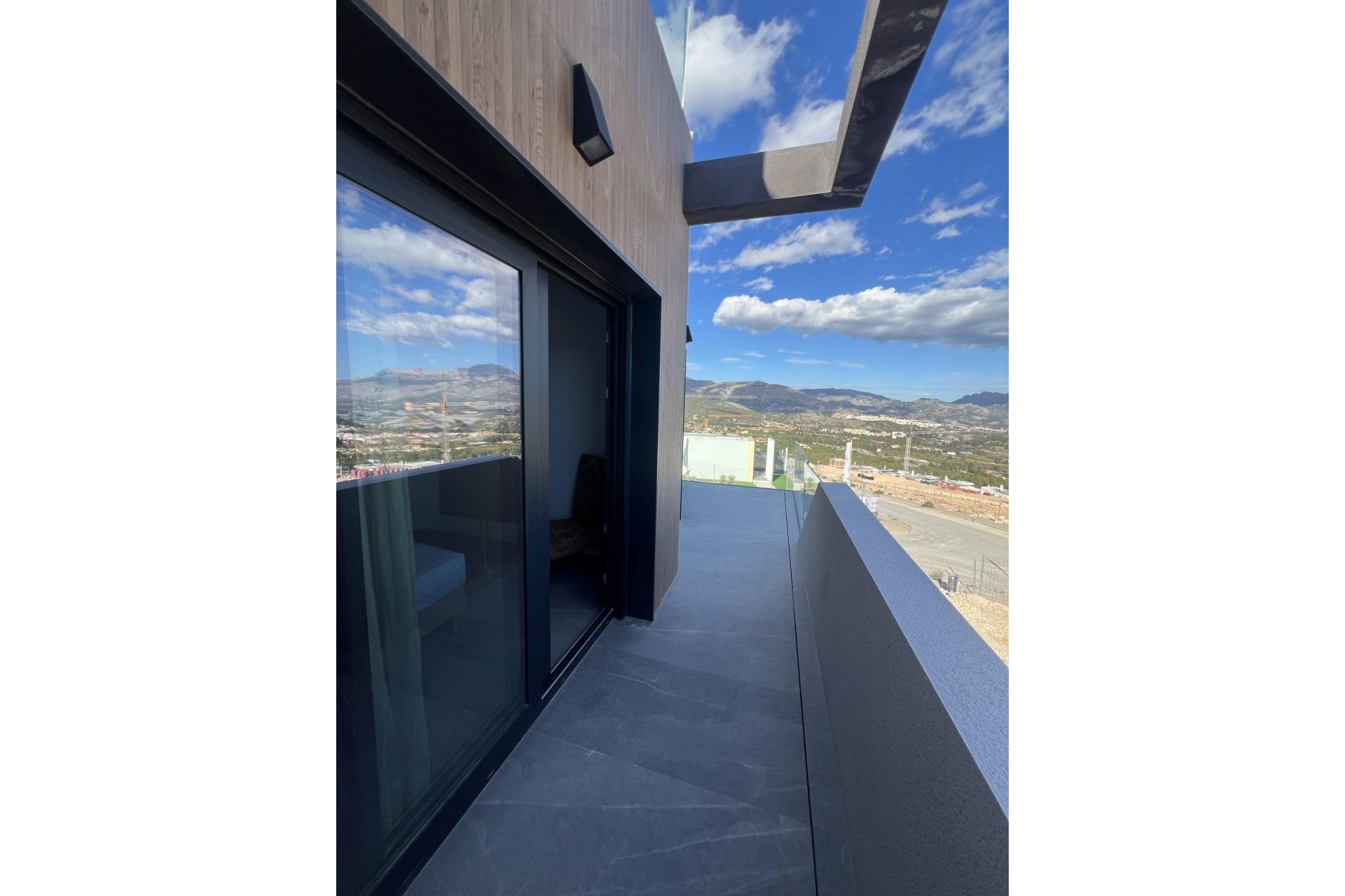 Obra nueva - Independiente / Villa -
Polop - PAU1