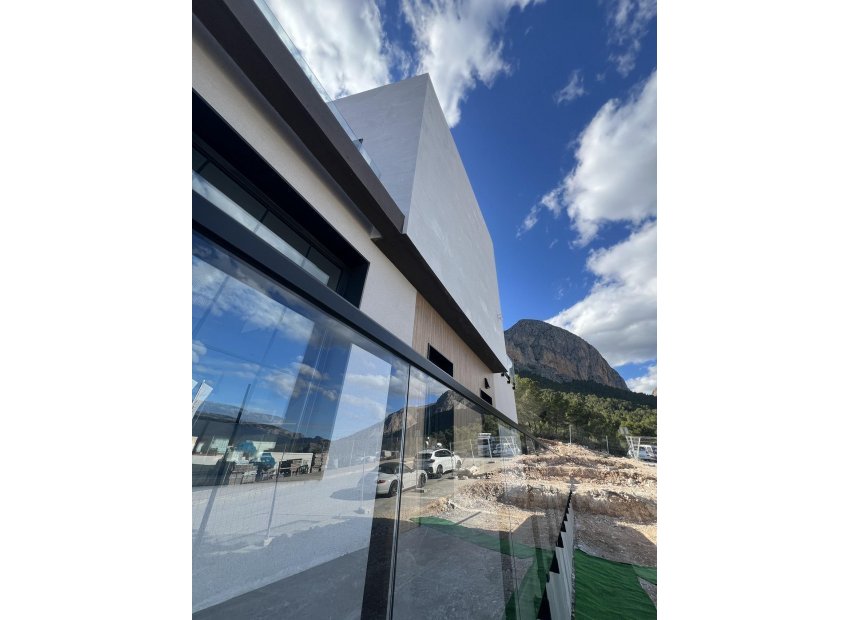 Obra nueva - Independiente / Villa -
Polop - PAU1