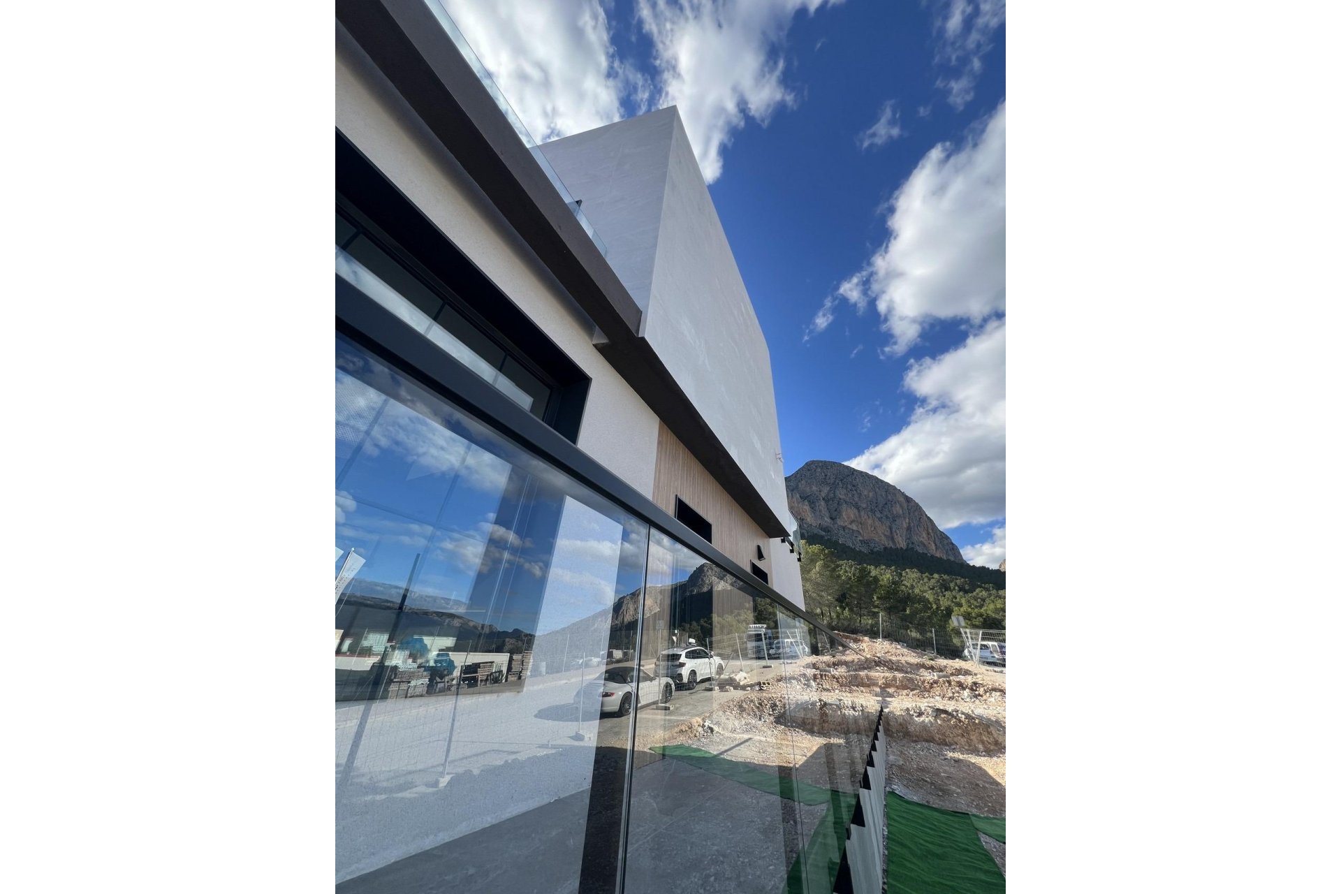 Obra nueva - Independiente / Villa -
Polop - PAU1