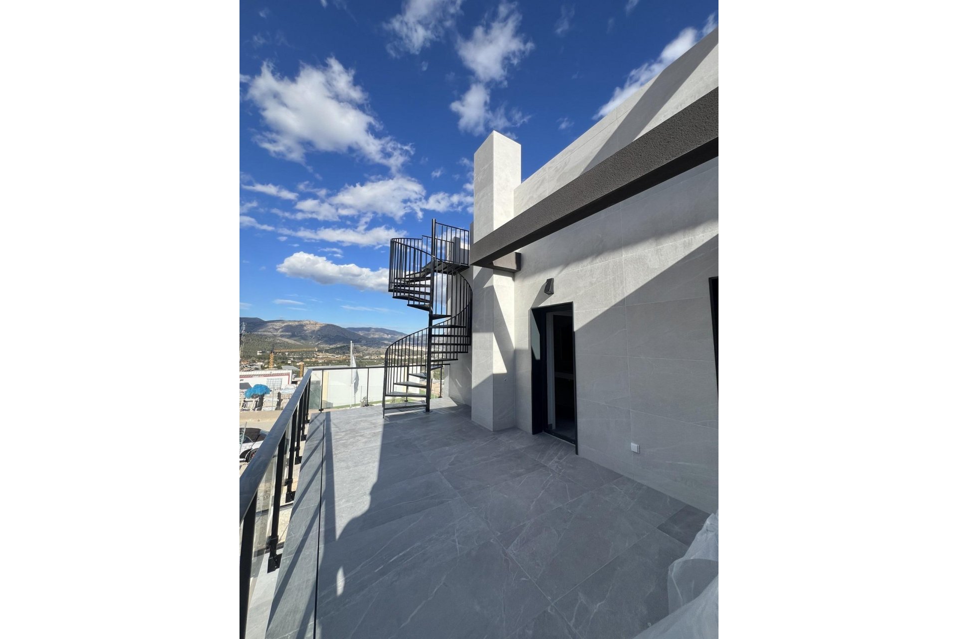 Obra nueva - Independiente / Villa -
Polop - PAU1