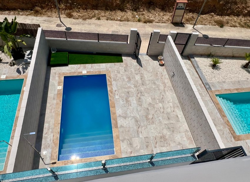 Obra nueva - Independiente / Villa -
Polop