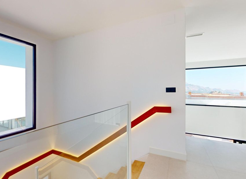 Obra nueva - Independiente / Villa -
Polop