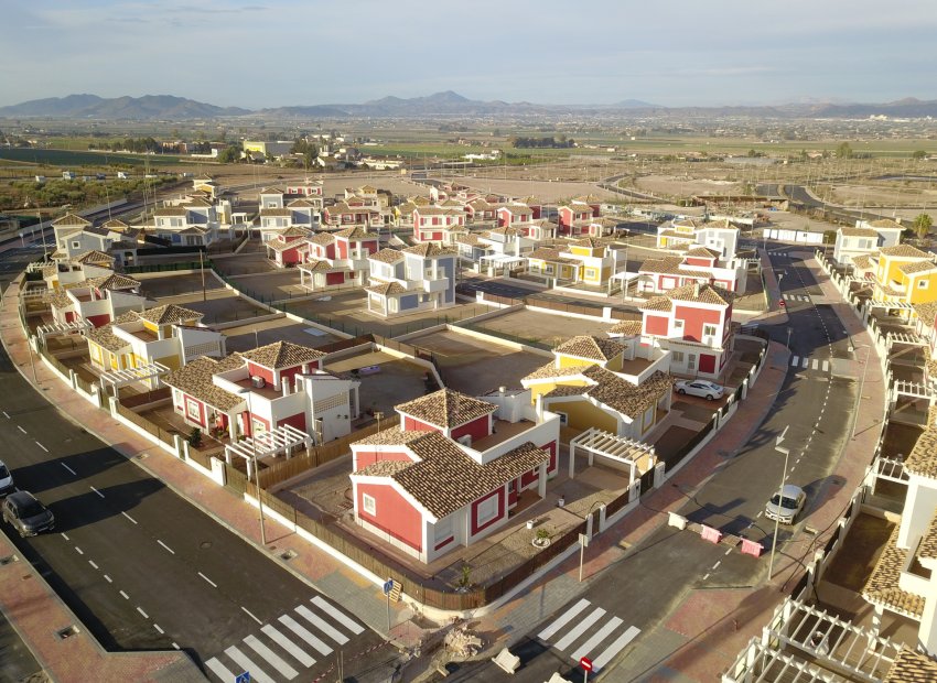 Obra nueva - Independiente / Villa -
Purias