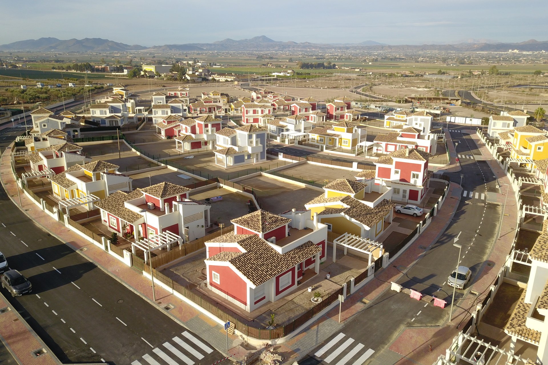 Obra nueva - Independiente / Villa -
Purias