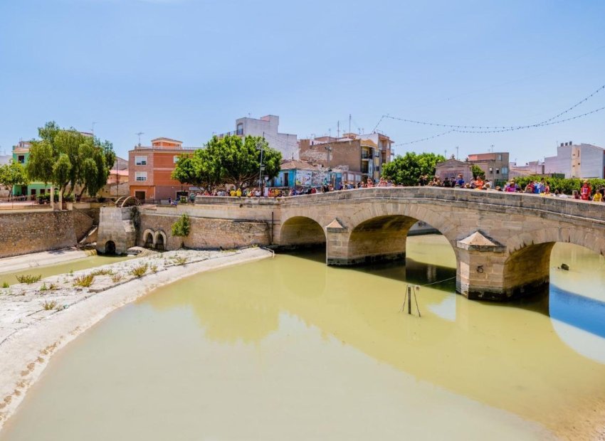 Obra nueva - Independiente / Villa -
Rojales - Benimar
