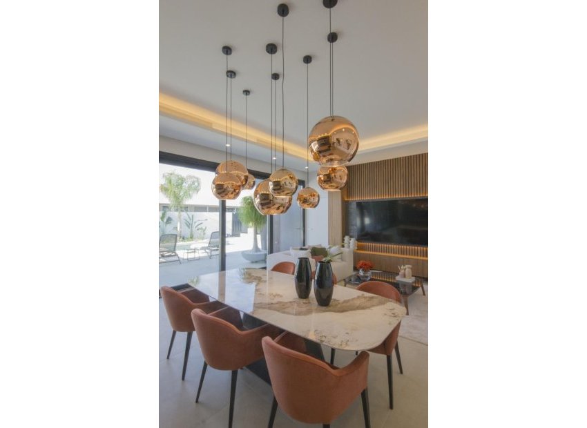 Obra nueva - Independiente / Villa -
Rojales - Ciudad Quesada