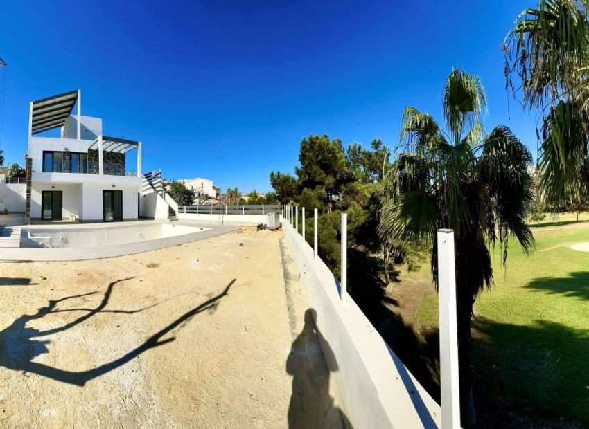 Obra nueva - Independiente / Villa -
Rojales - Golf La Marquesa (Ciudad Quesada)