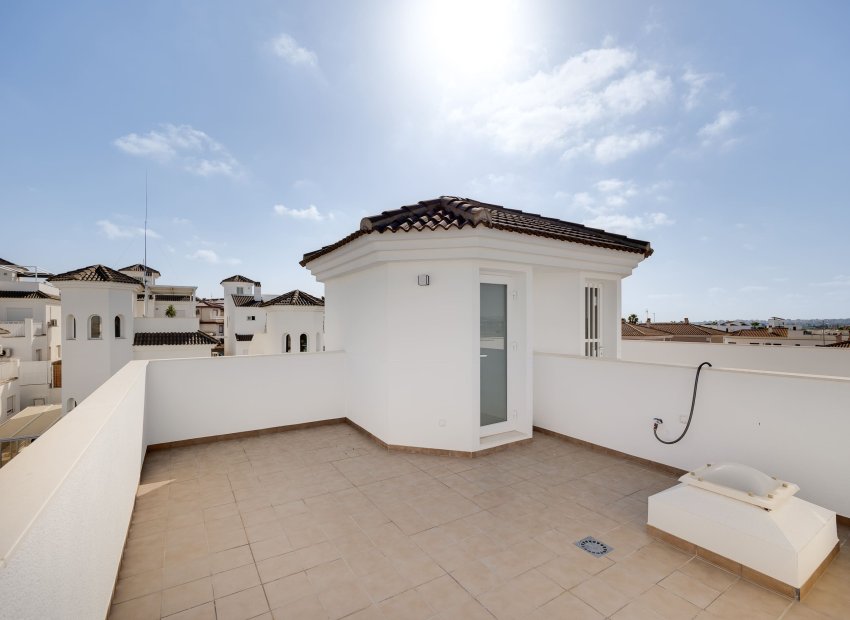 Obra nueva - Independiente / Villa -
San Fulgencio