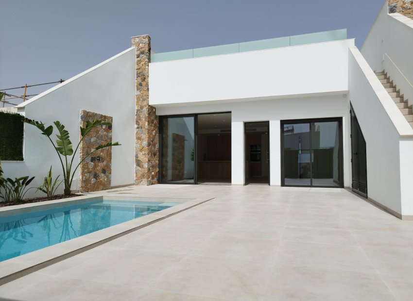 Obra nueva - Independiente / Villa -
San Javier